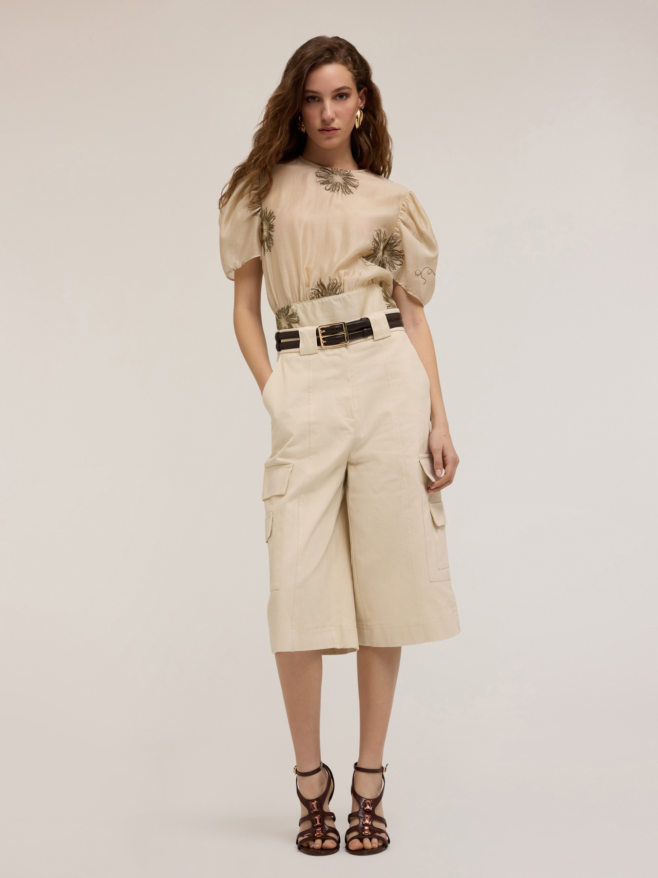 Embroidered blouse with puff sleeves image number 0