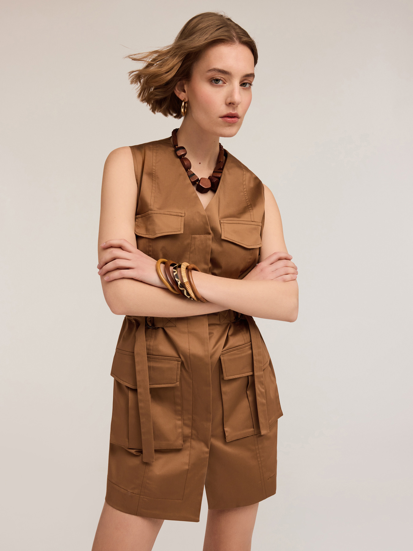 Robe style saharienne en satin image number 0