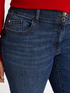 Jeans skinny con occhielli decorativi image number 3