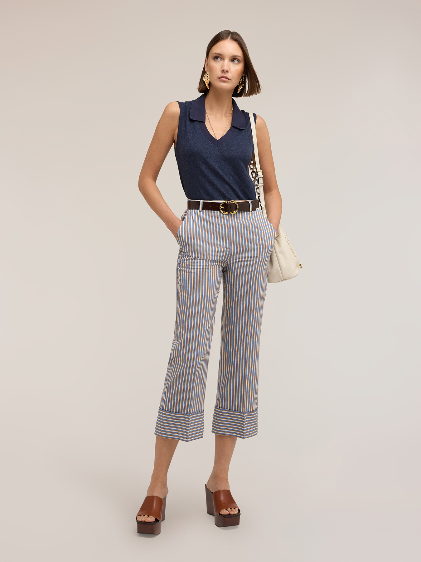 Pantaloni cropped &icirc;n dungi din amestec de bumbac image number 2