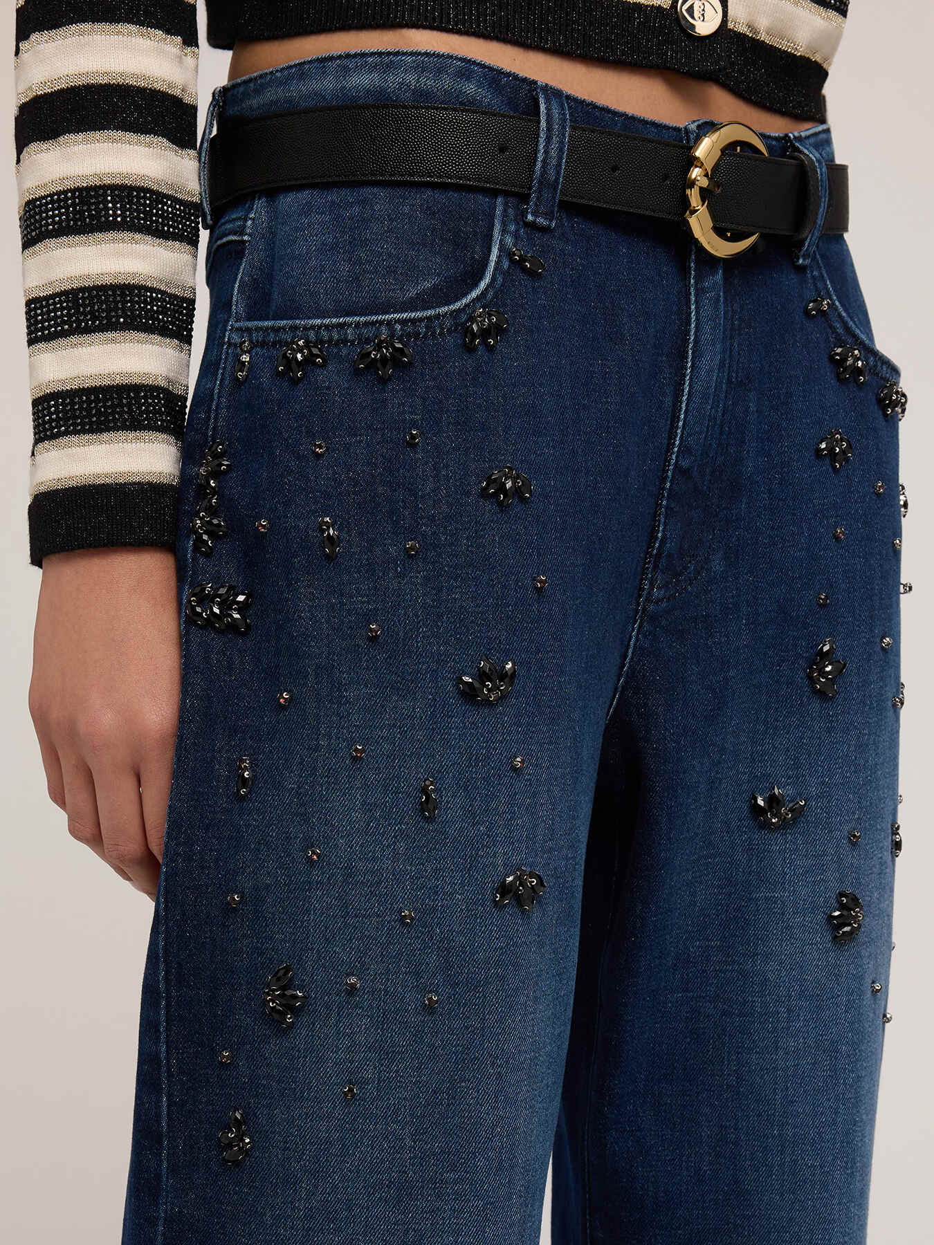 Regular jeans with jewel appliqués image number 3