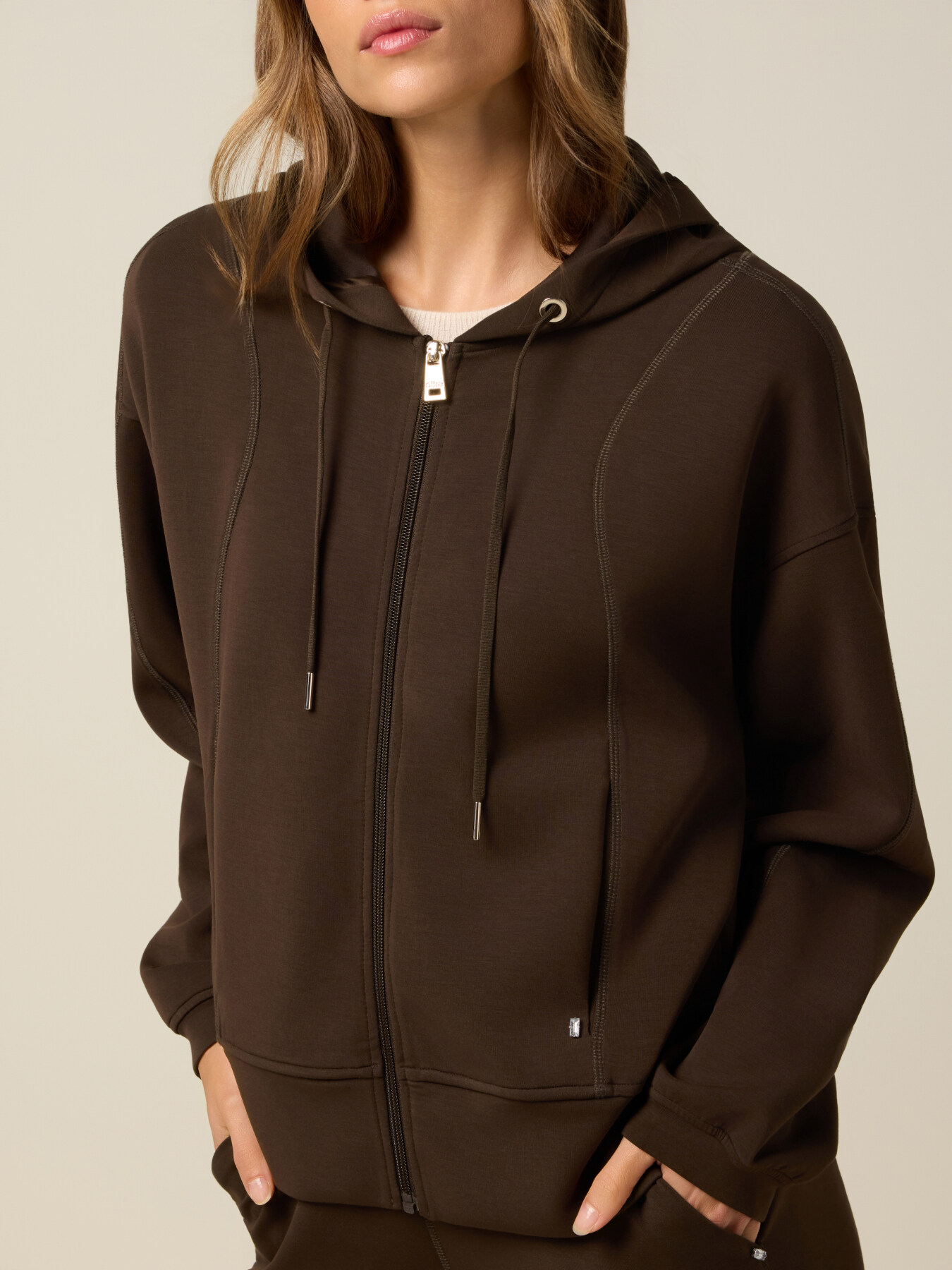 Soft-Touch-Kapuzenpullover image number 2