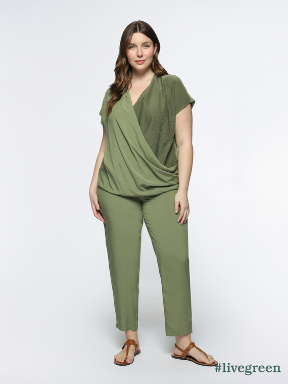 Bluse mit Überkreuzung aus ECOVERO™ Viskose