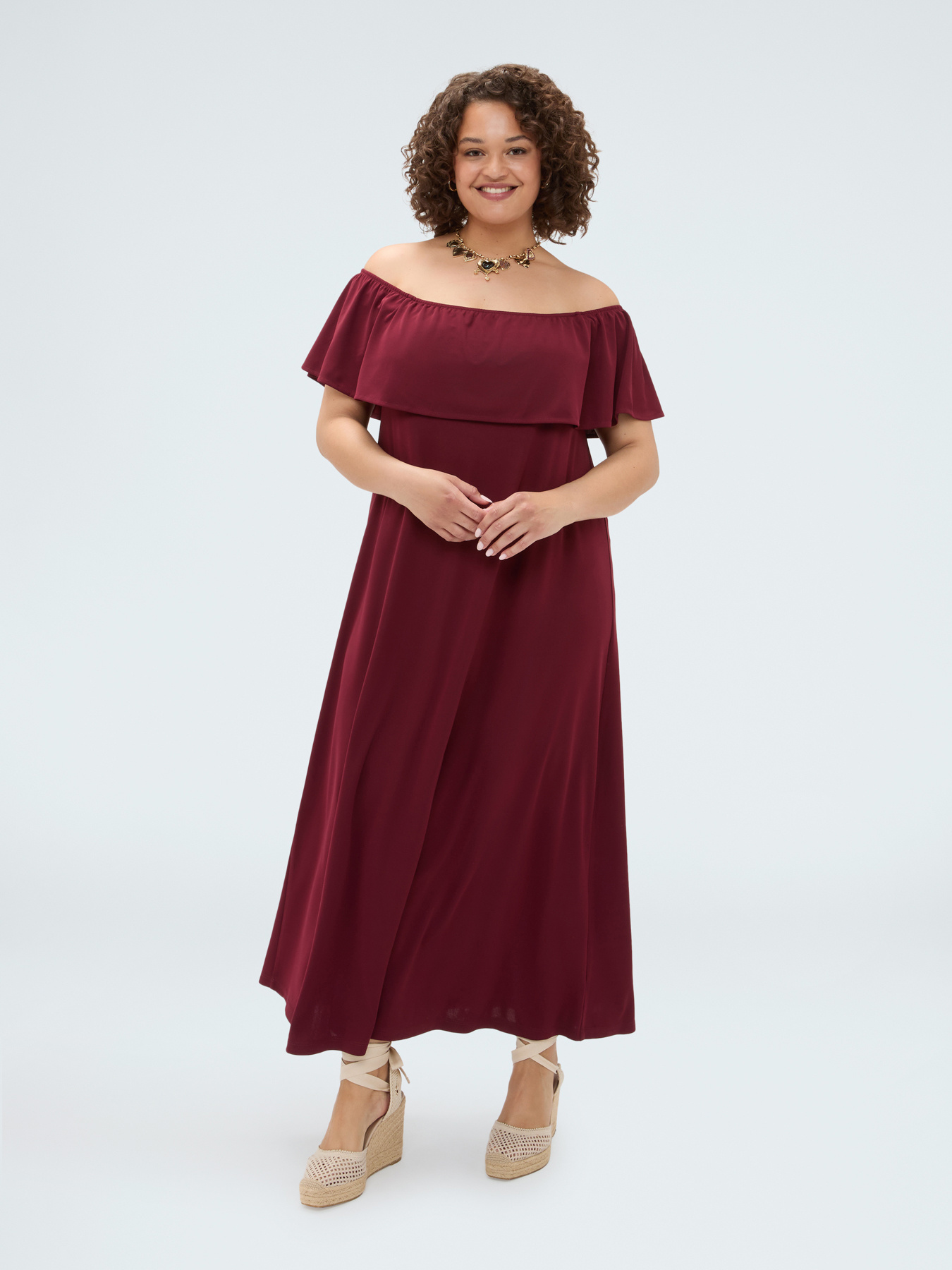 Robe longue Chill &agrave; &eacute;paules d&eacute;nud&eacute;es avec volants image number 4