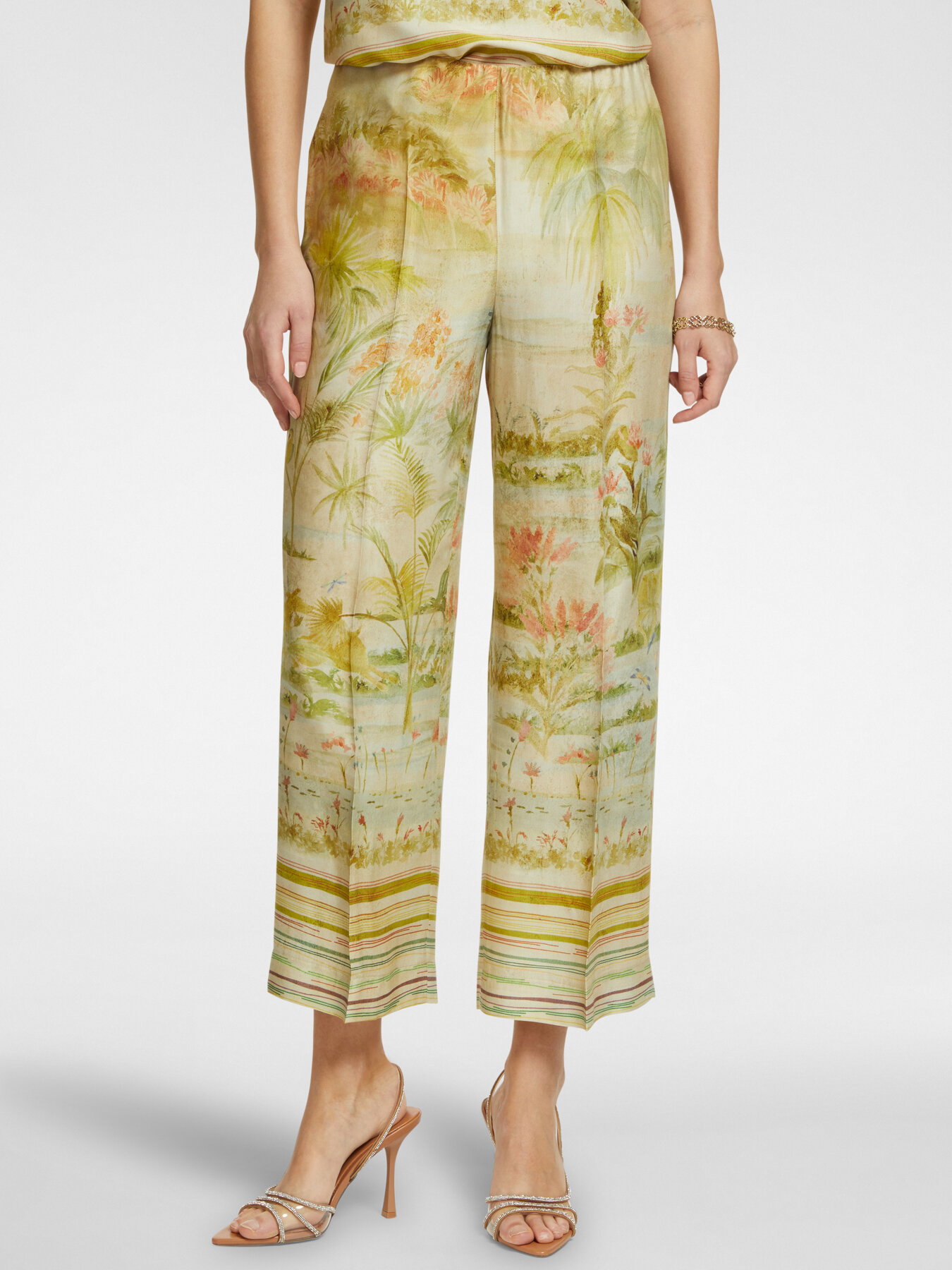 Printed cropped trousers image number 2