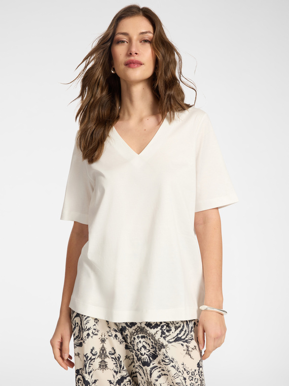 T-shirt in cotone scollo a V