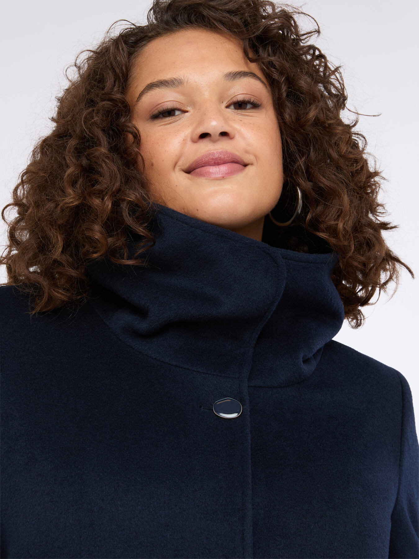 Wool blend jacket with hood image number 3