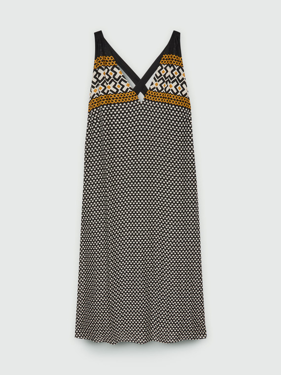 Langes Kleid mit Tribal-Print