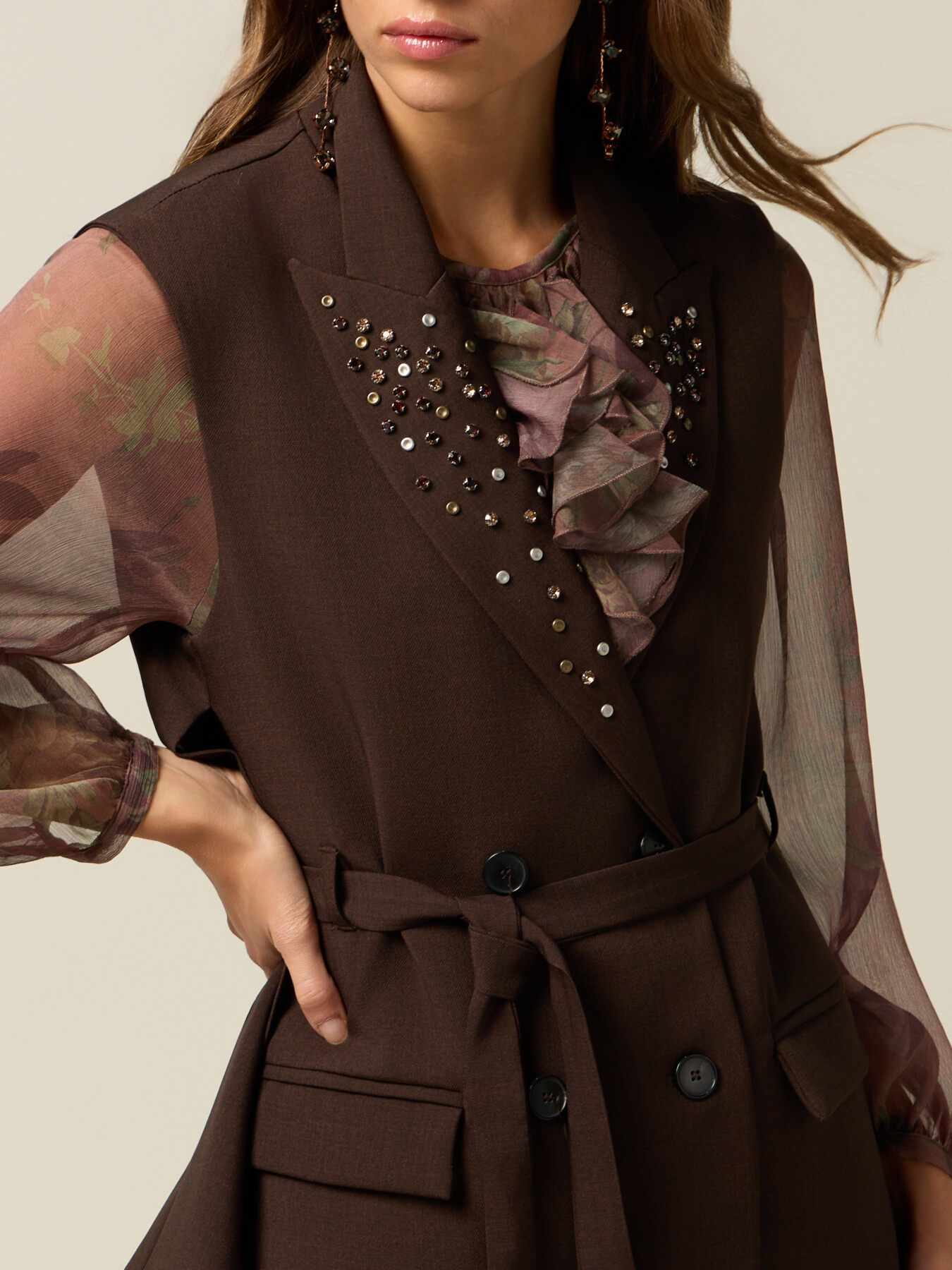 Gilet doppiopetto con borchie e castoni image number 2