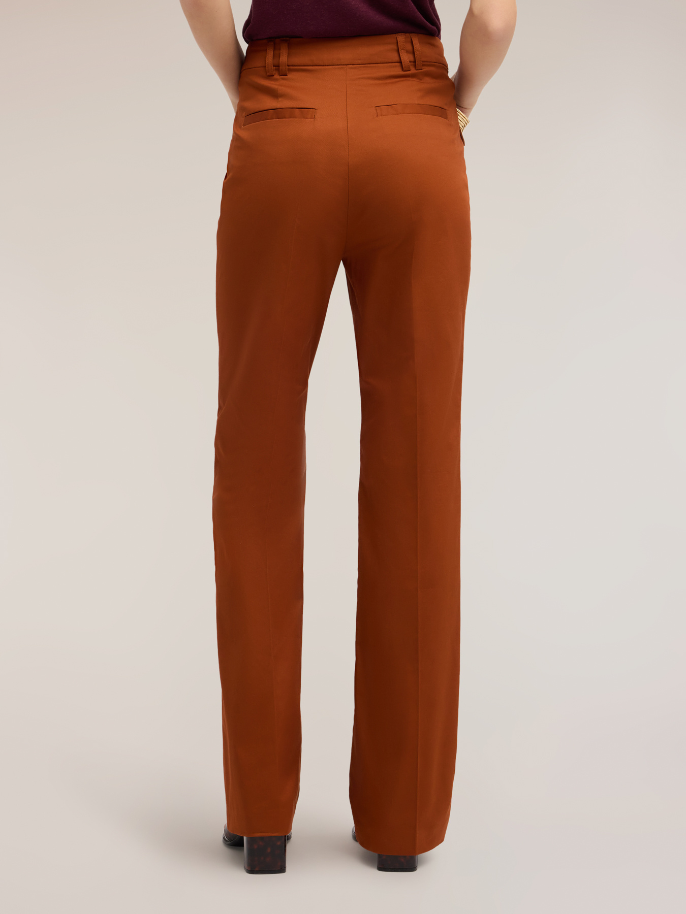 Flare pants with pockets image number 1