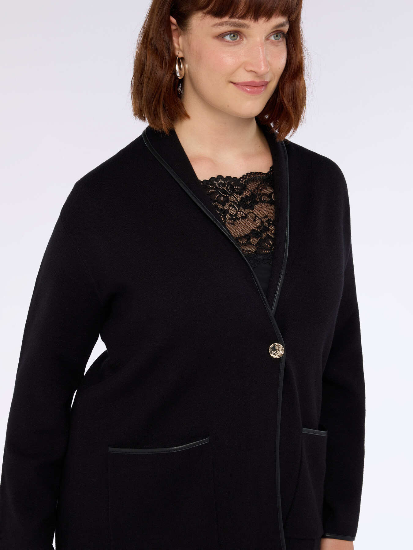 Viscose blend jacket with contrasting edges image number 3