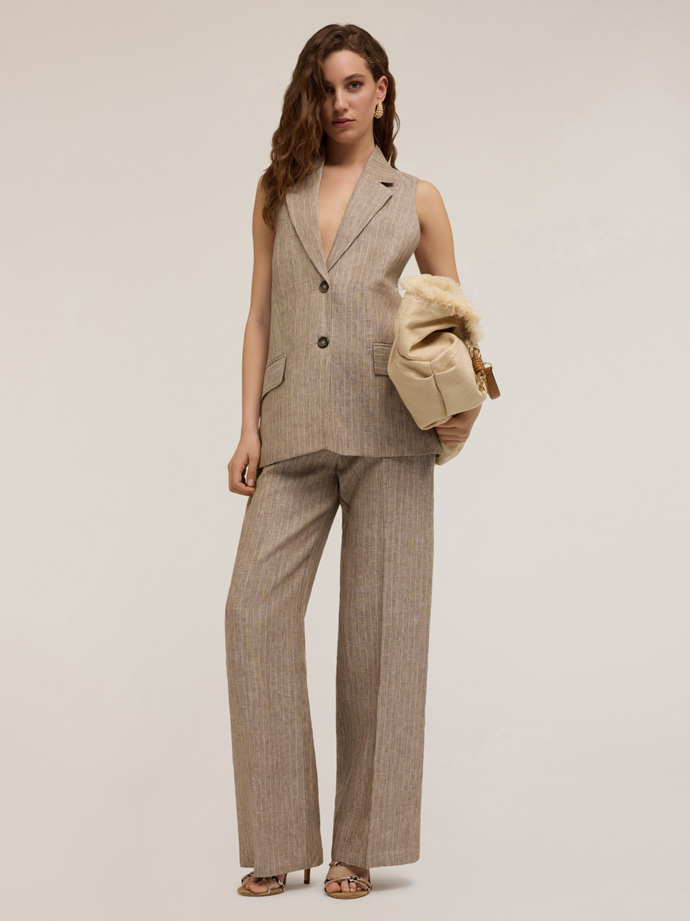 Gilet monopetto gessato in lino image number 0