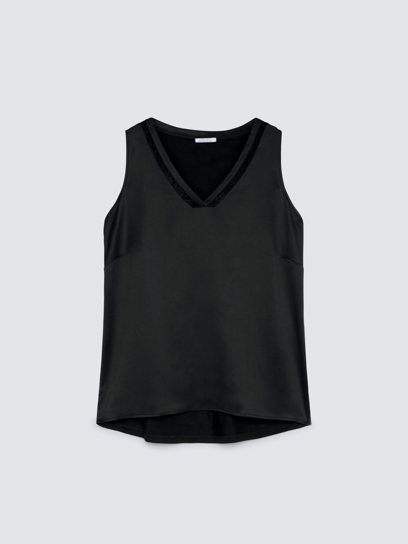 V-neck top with lace detail image number 4