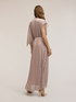 Langes plissiertes Kleid in Metallic-Optik image number 1