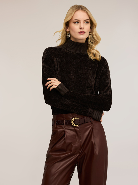 Pull col roul&eacute; en chenille