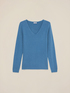 Pull en mélange de viscose avec col en V image number 3