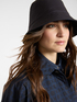 Cappello bucket Monogram reversibile image number 2