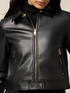 Chaqueta corta con cremallera y botones image number 2