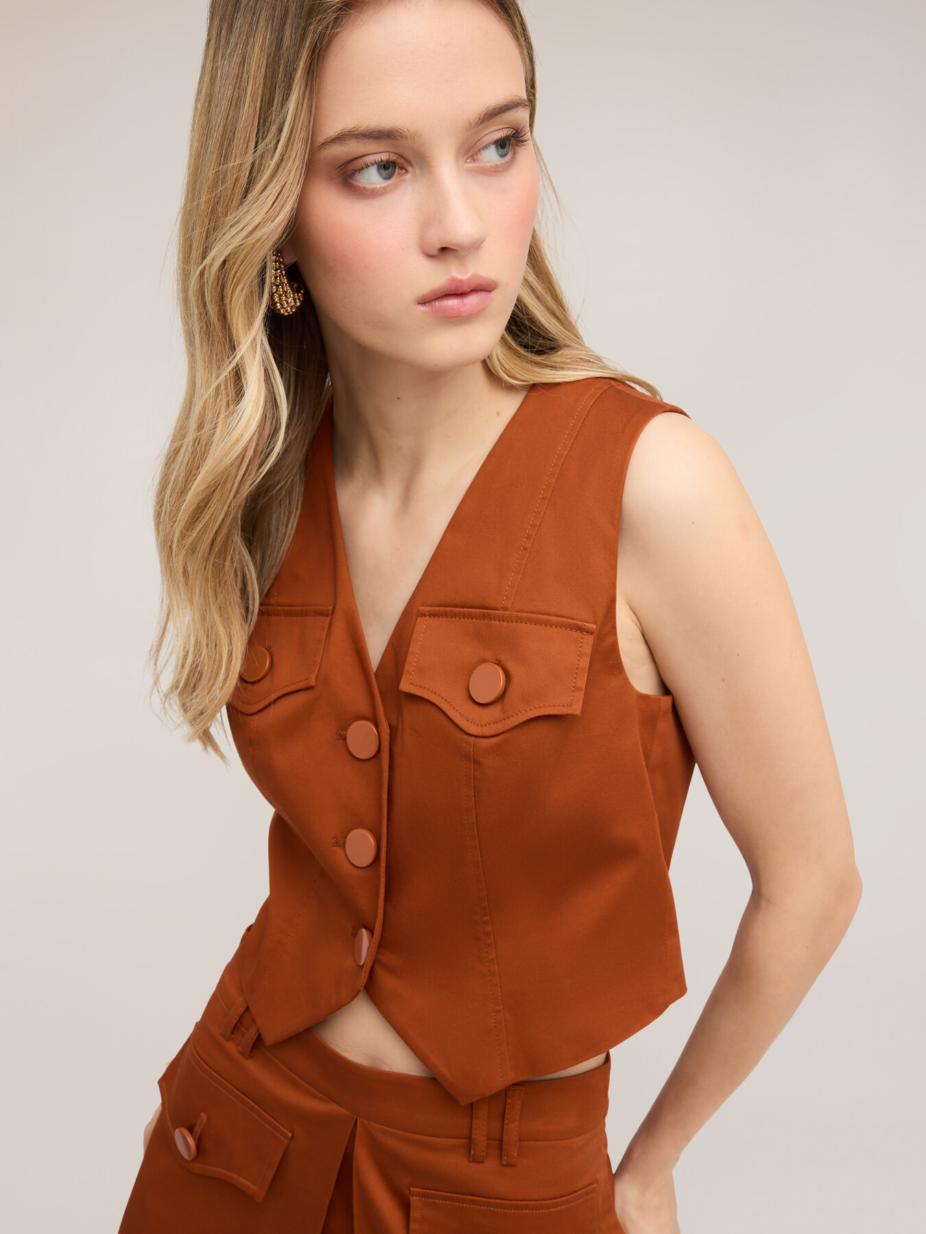 Mixed cotton crop vest image number 3