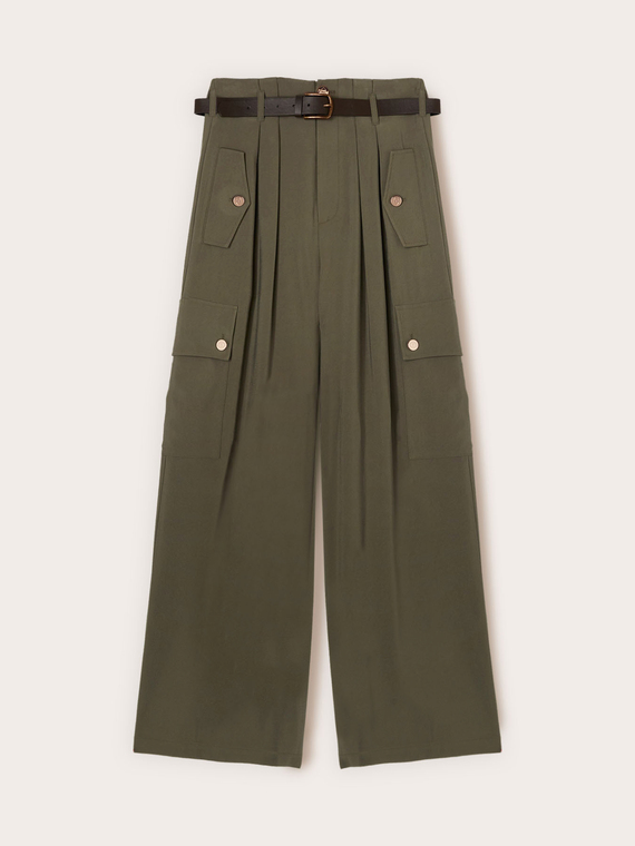 Palazzo pants with cargo pockets