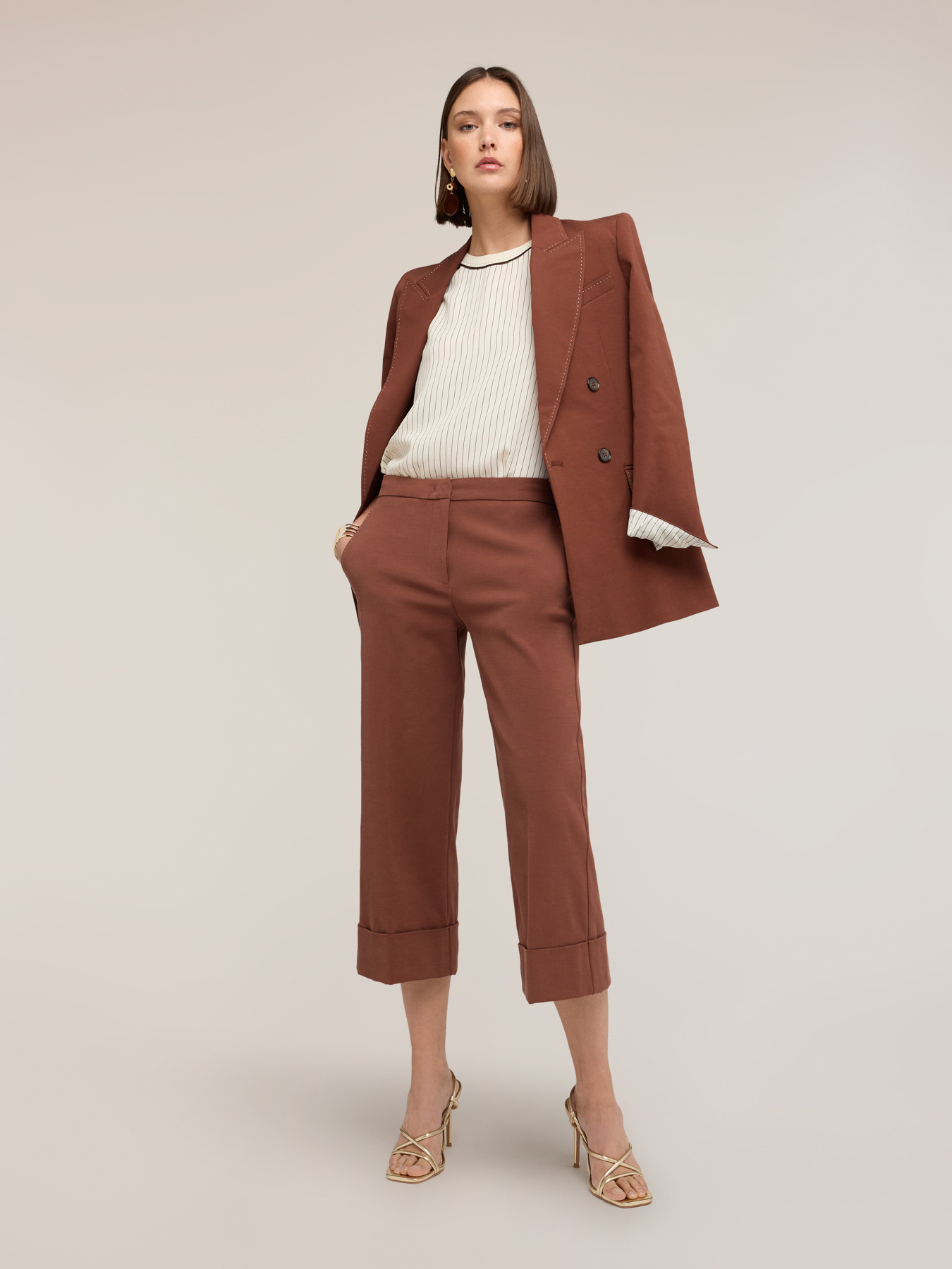 The Tailoring Lab cropped trousers image number 4