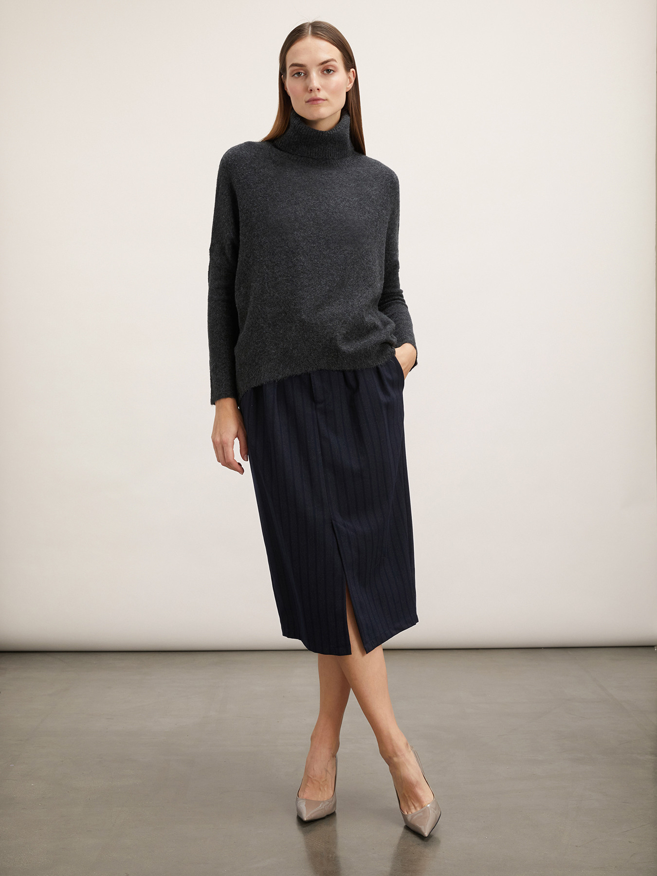 Dolcevita over image number 3