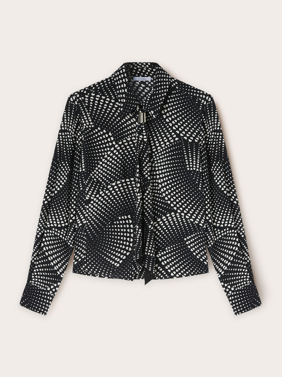 Shirt with fantasy heart-patterned tie