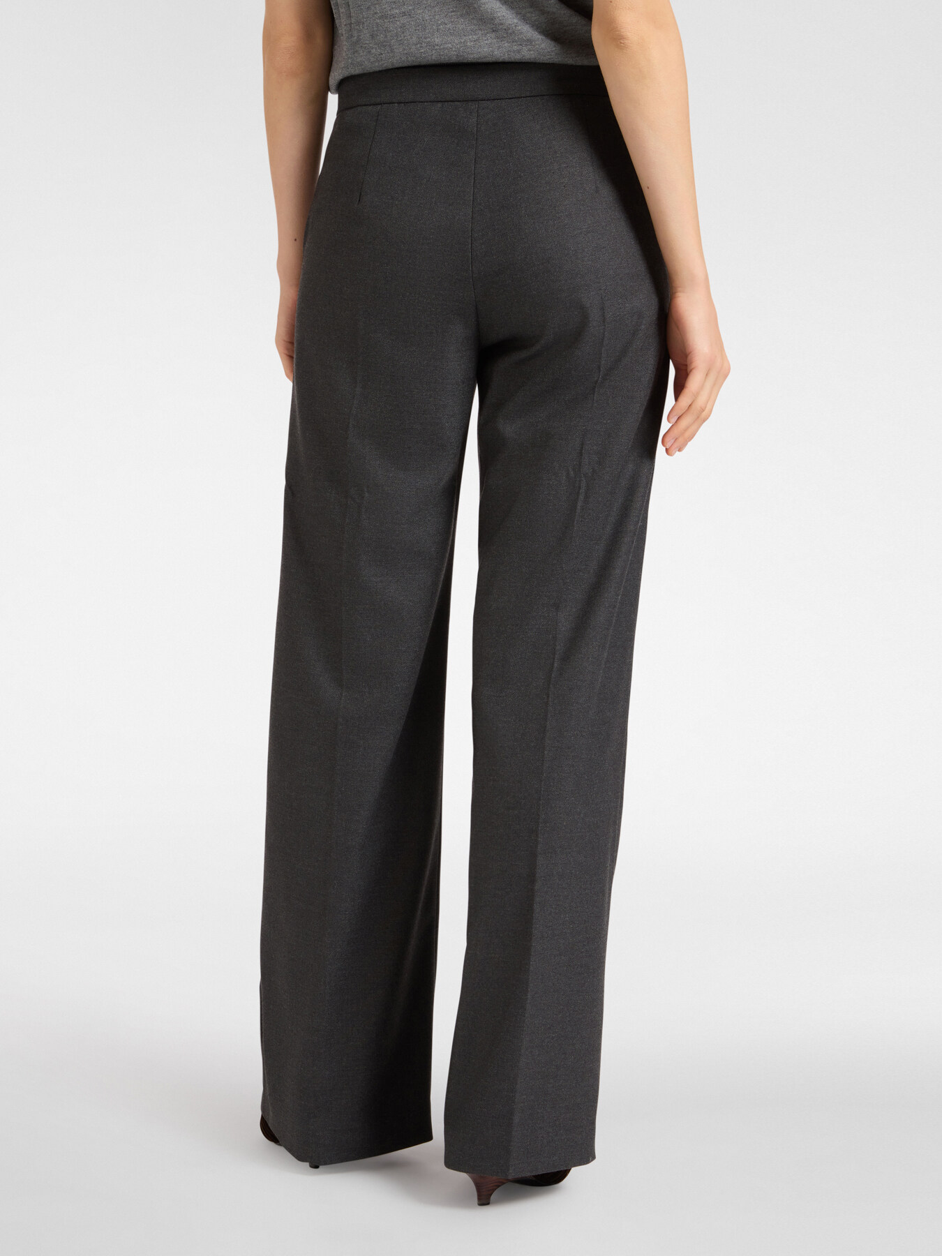 Men's trousers in flanel image number 1