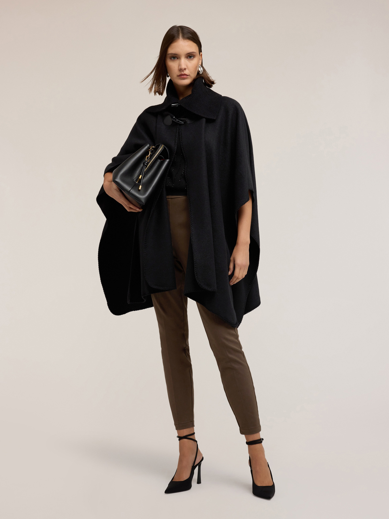 Poncho en drap avec col haut image number 1