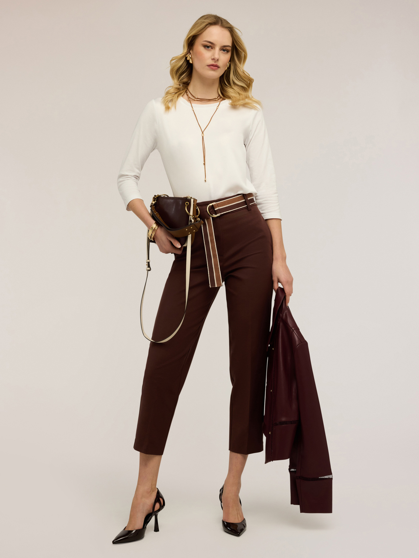 Two-material T-shirt image number 2