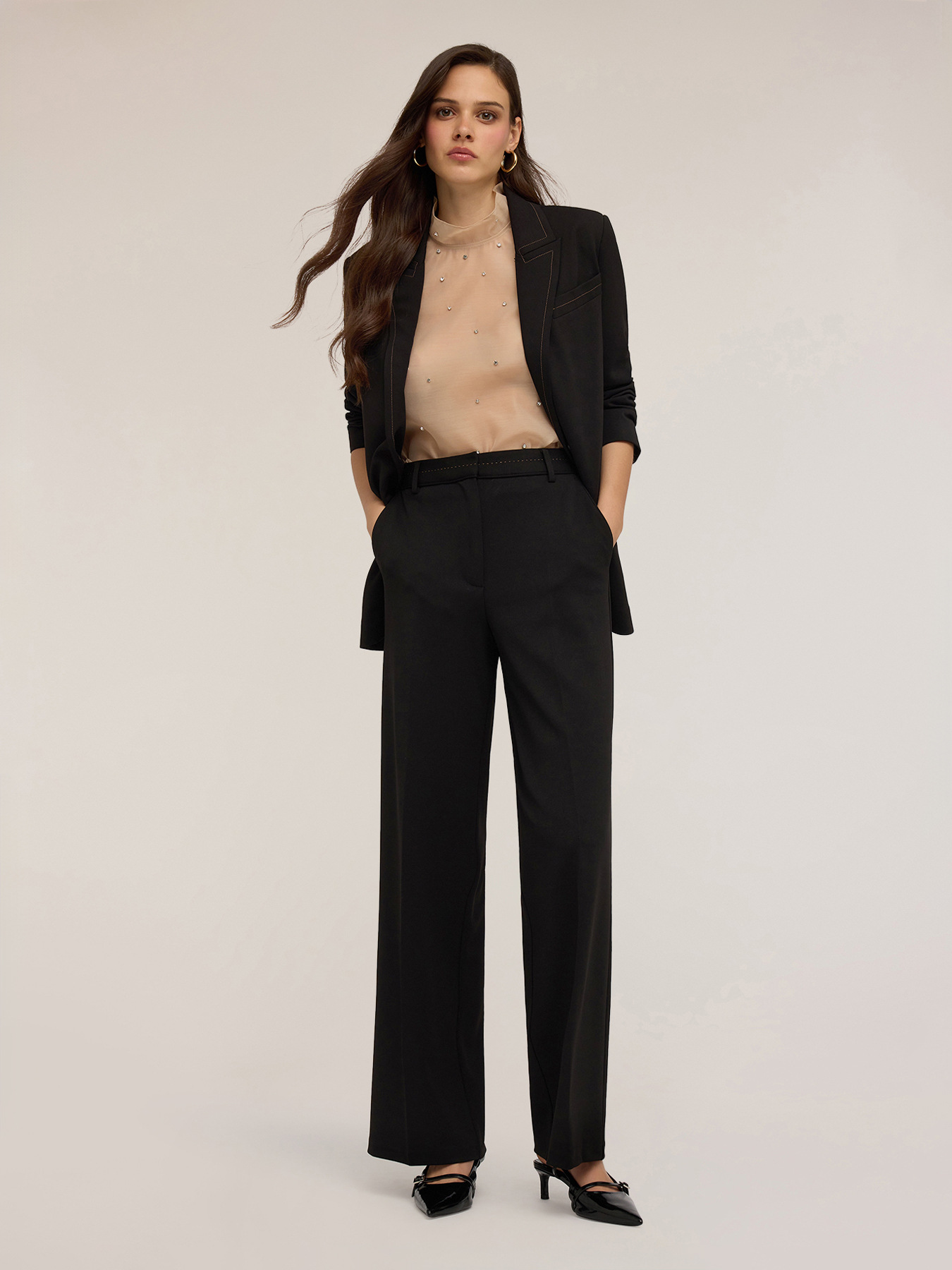 Pantalon avec surpiq&ucirc;res image number 0