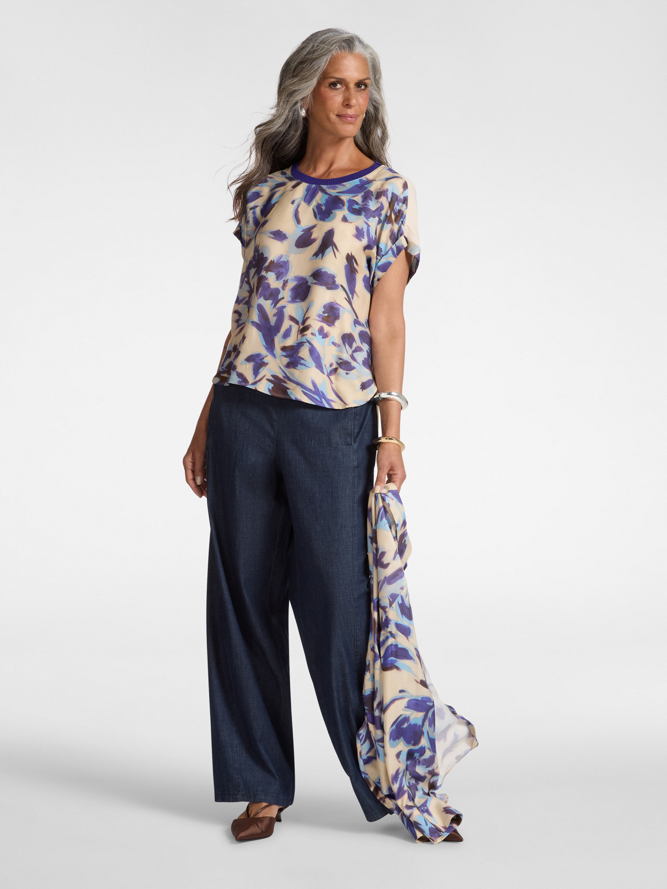 T-shirt in due tessuti con stampa image number 2