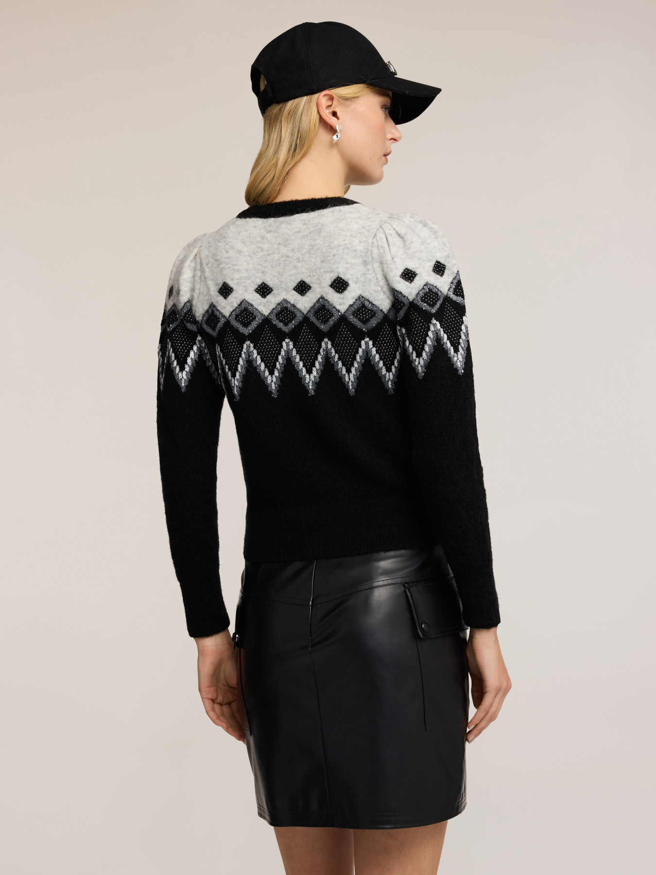 Jacquard sweater with balloon sleeves image number 1