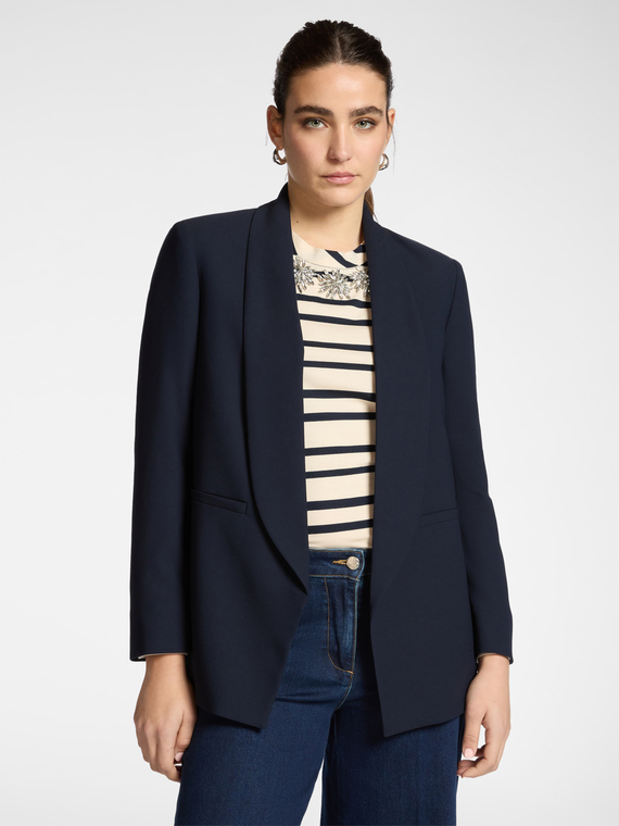 Structured cr&ecirc;pe jacket