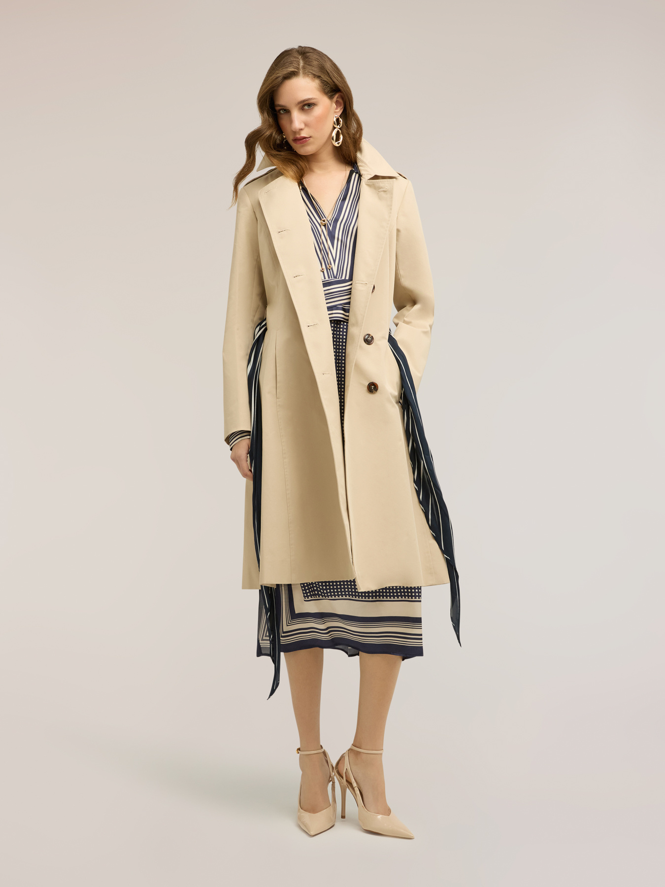 Mixed cotton drill trench coat with double belt image number 4