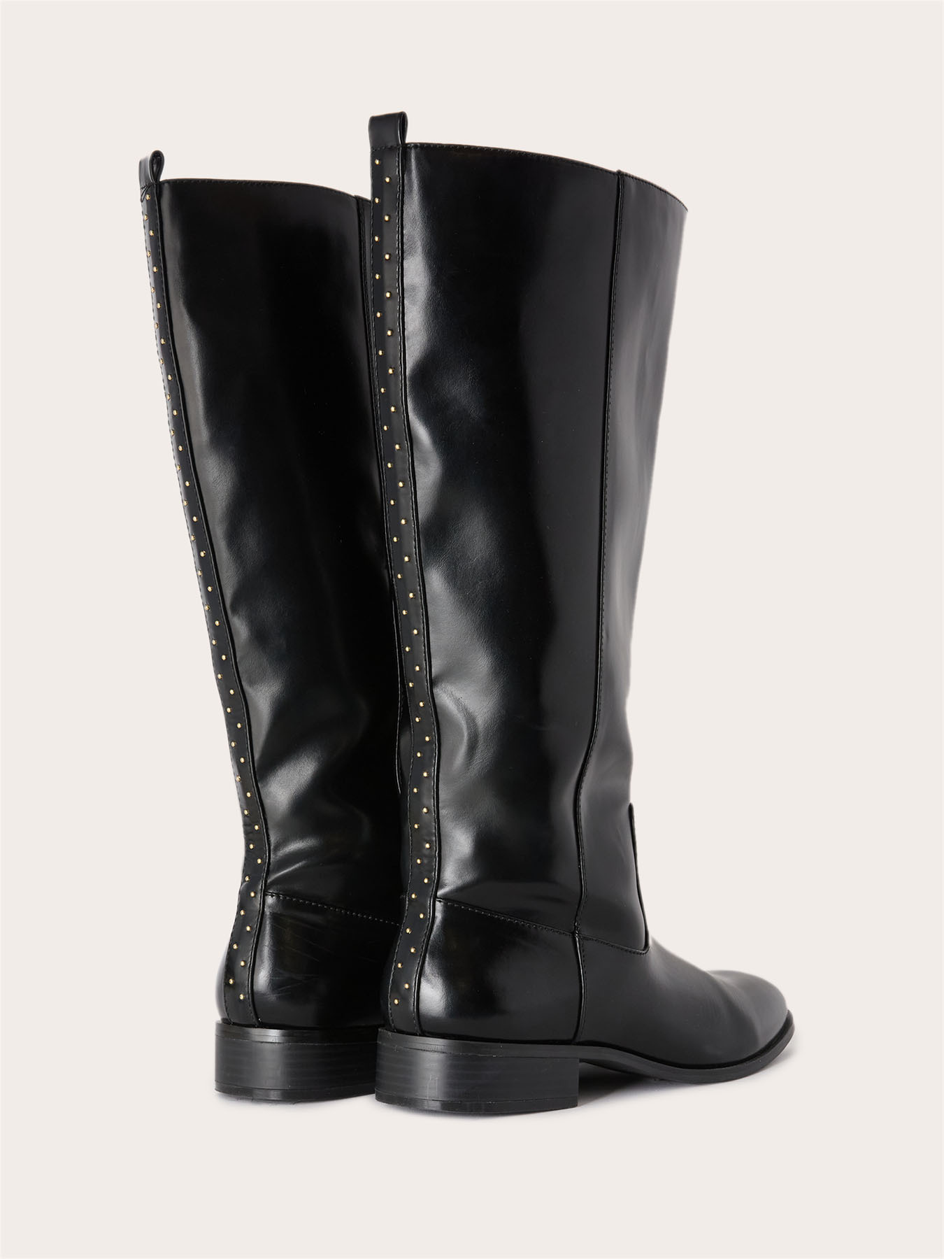 Botas bajas con tachuelas image number 3