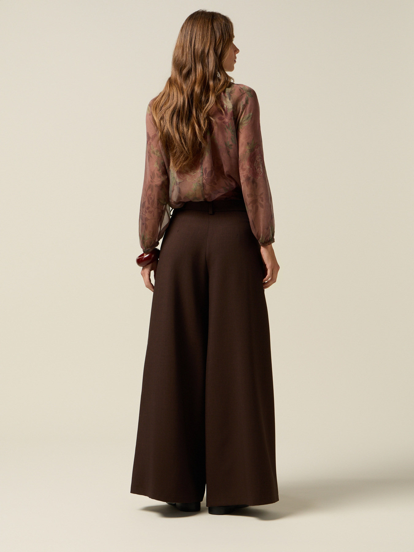 Pantaloni palazzo con pinces image number 1