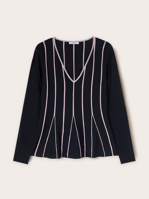Maglia svasata lavorata a righe