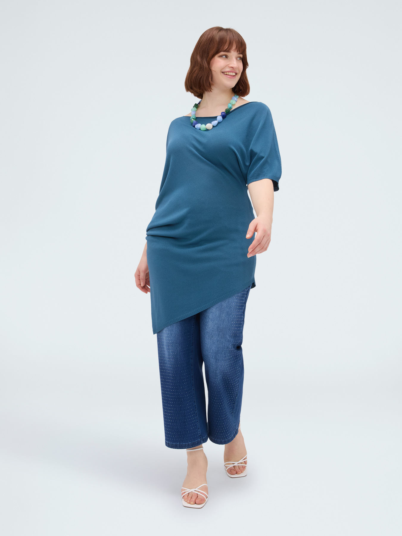 Asymmetrischer Strickpullover aus Viskosemischung image number 2