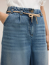 Boyfriend-Jeans mit Kordelzug image number 3