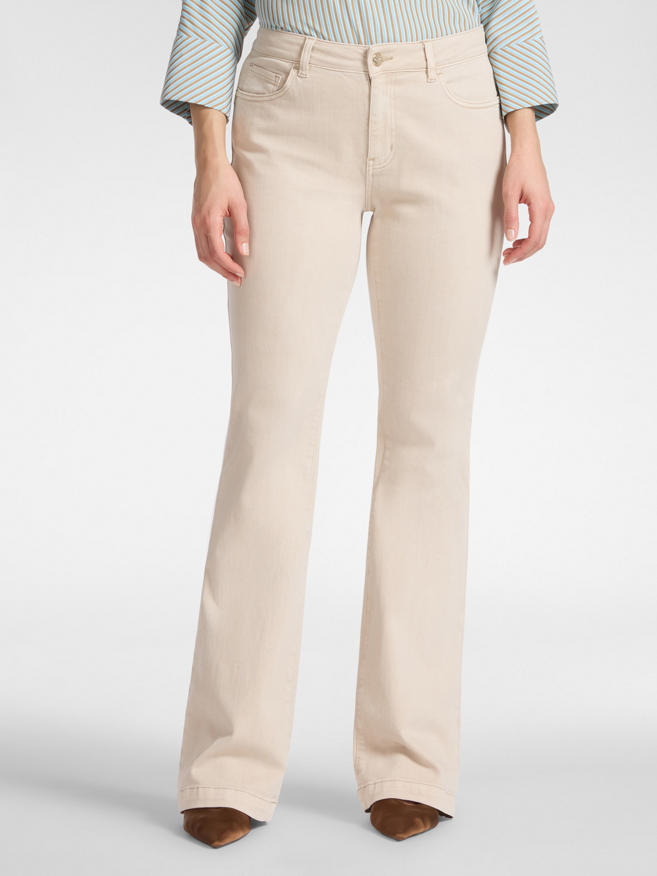 Flare pants image number 2