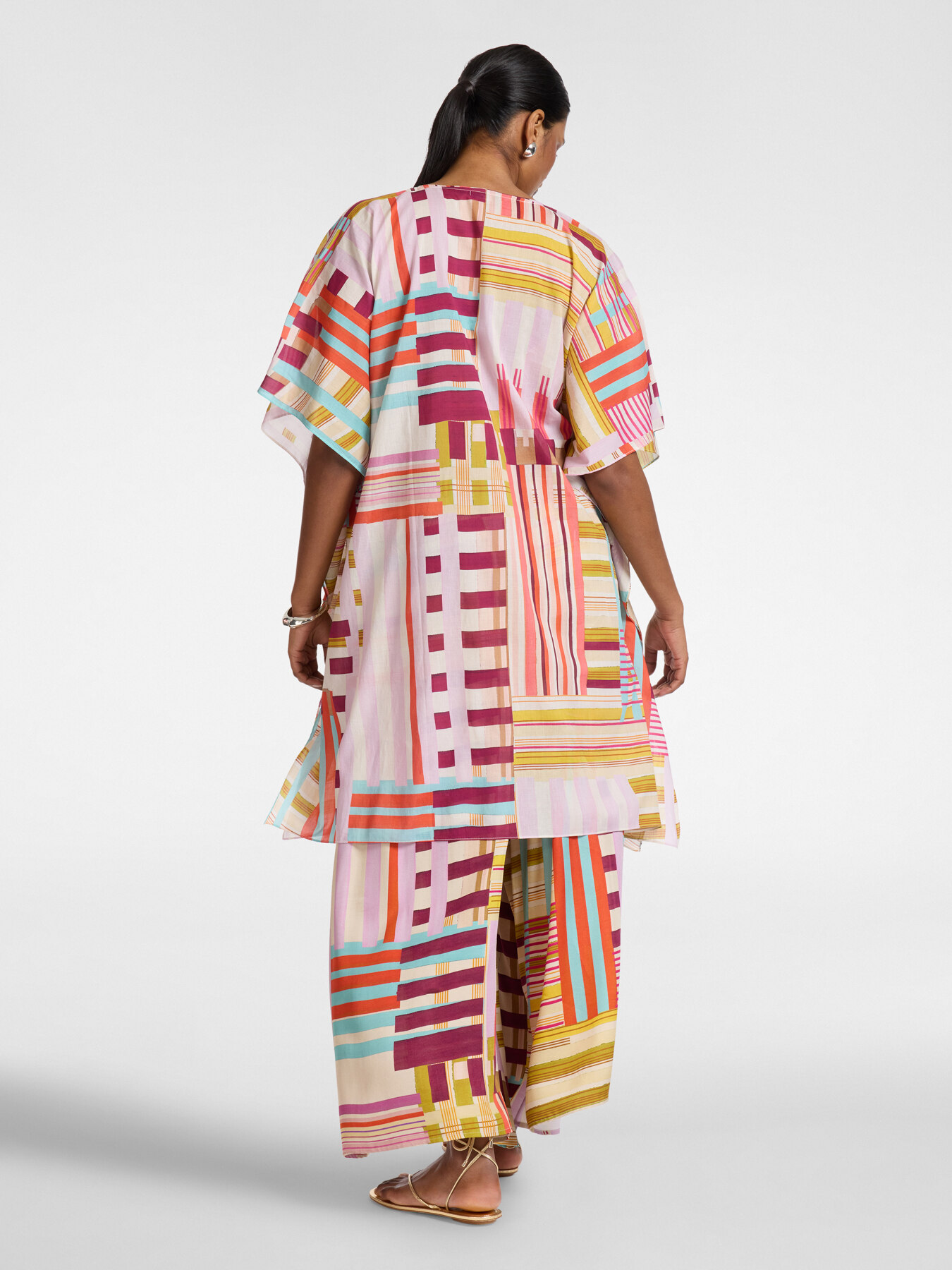 Poncho in mussola di cotone stampato image number 1