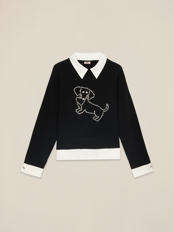 Sweater with ribbed cuffs and collar