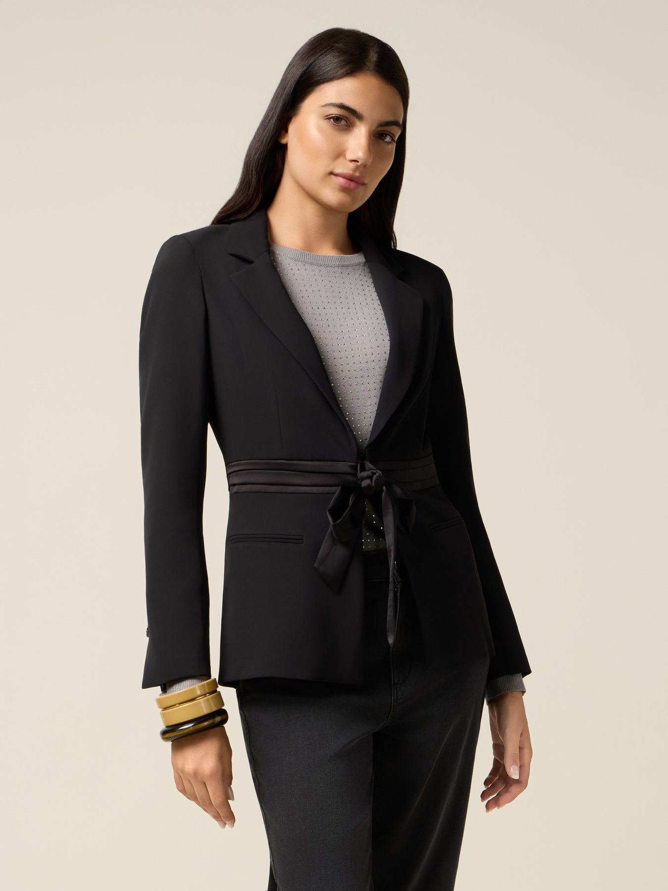 Blazer con cintura in raso image number 0