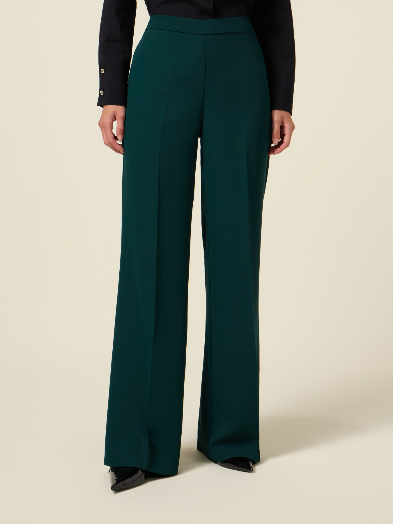 Wide-leg palazzo pants in crepe fabric image number 5