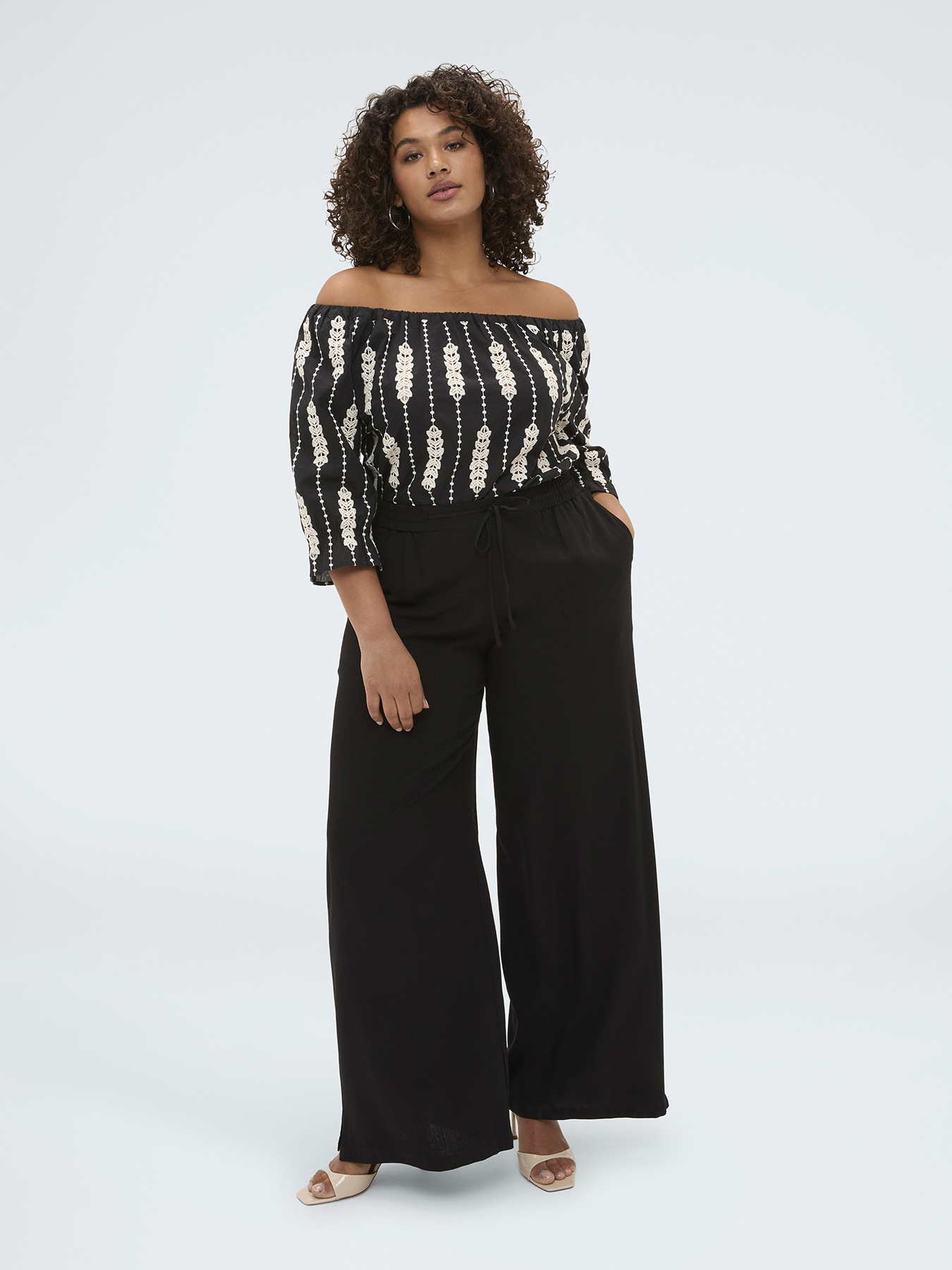 Pantalon Wide Leg avec cordon de serrage &agrave; la taille image number 0