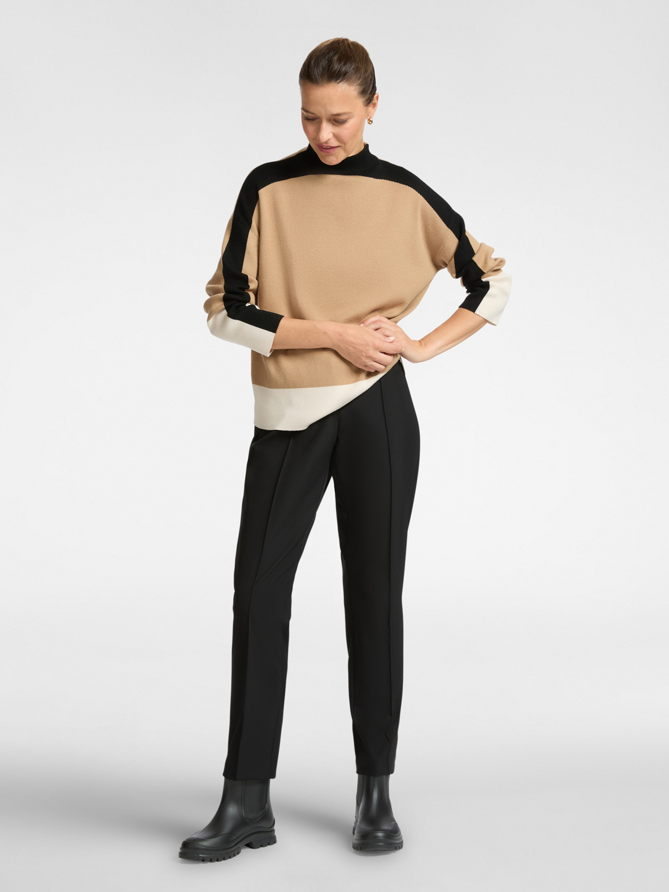 Pantaloni slim in tessuto tecnico image number 0