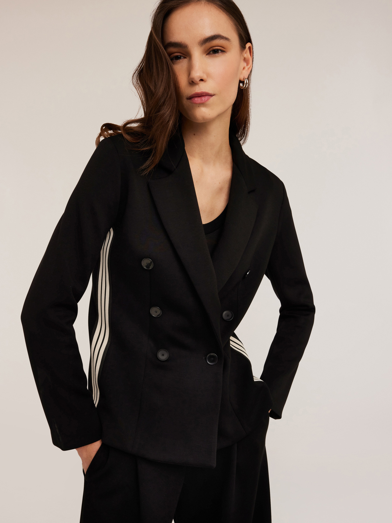 Giacca blazer doppiopetto con banda laterale image number 0