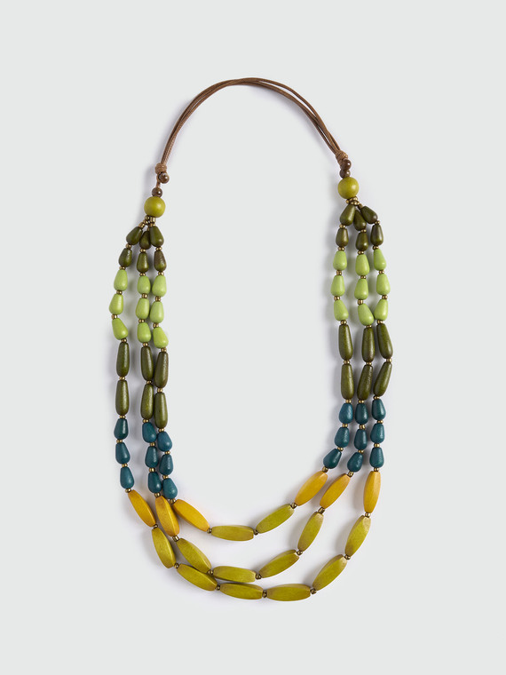Collar de varias cadenas con cuentas de madera