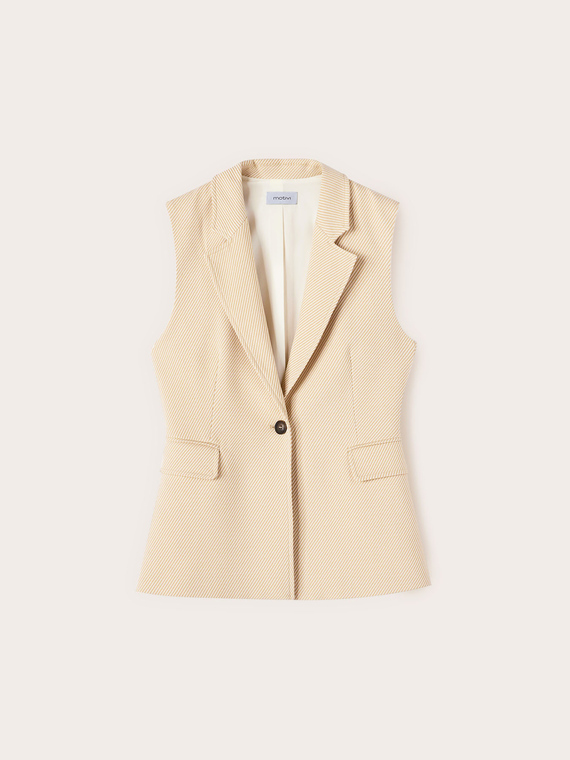 Yarn-dyed striped fabric vest